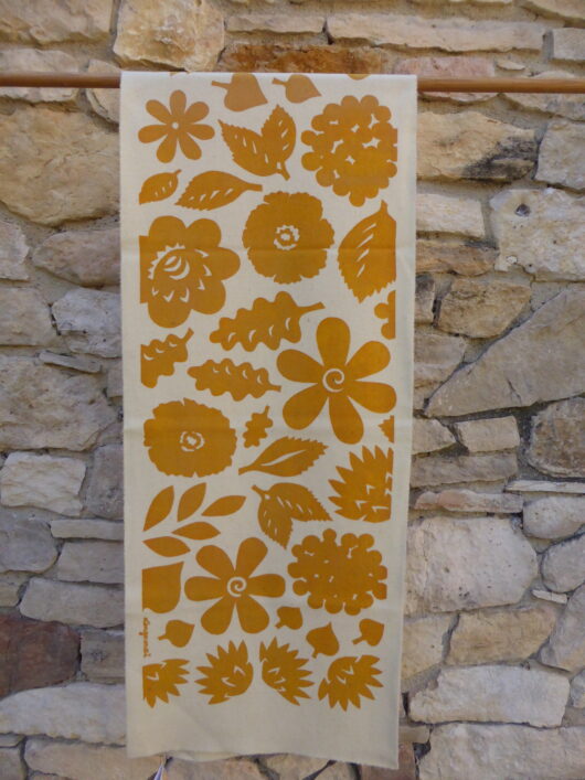 Écharpe feuilles et fleurs jaunes